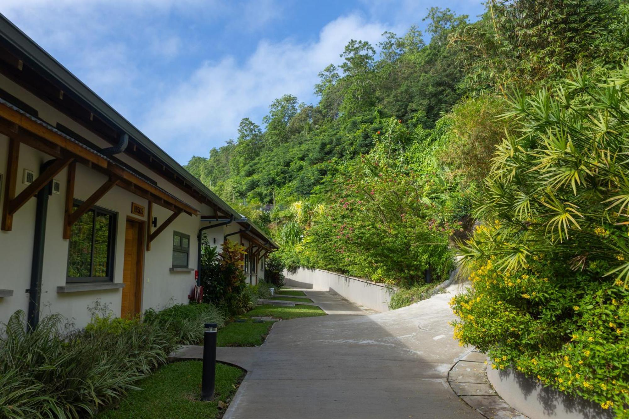 Paradise Chalets Yoga & Wellness Takamaka Exterior foto